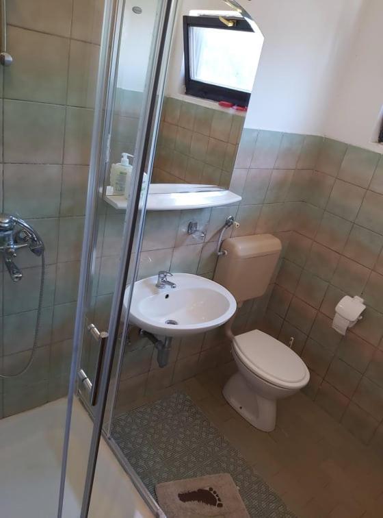 Apartmani Svitlana Sukosan Bagian luar foto