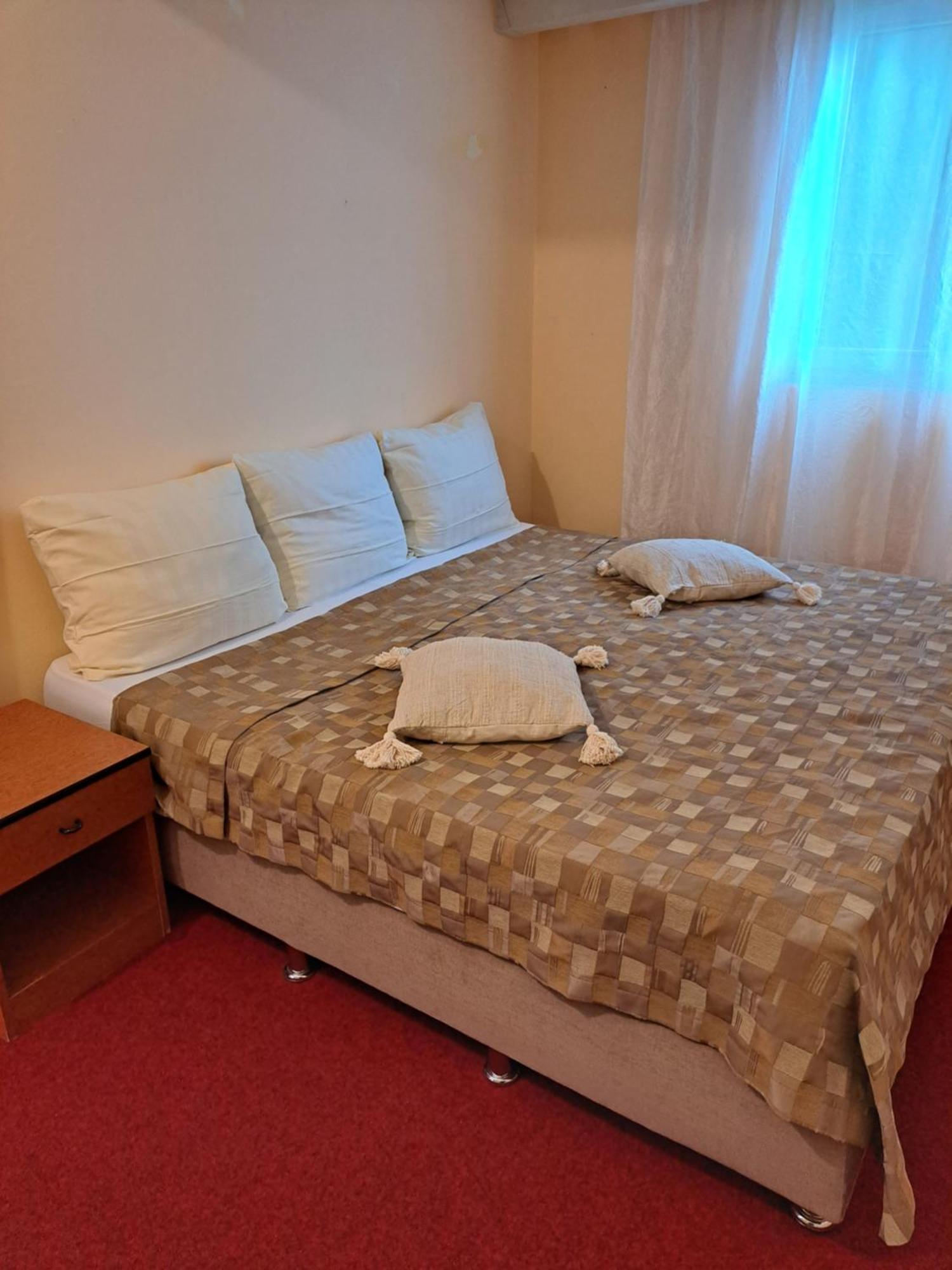 Apartmani Svitlana Sukosan Bagian luar foto