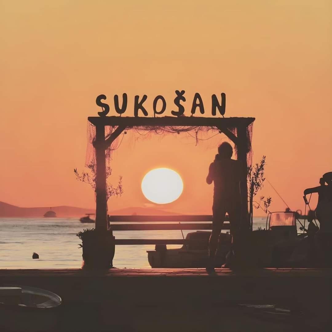 Apartmani Svitlana Sukosan Bagian luar foto
