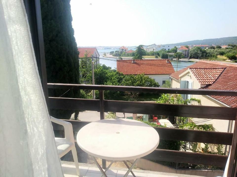 Apartmani Svitlana Sukosan Bagian luar foto